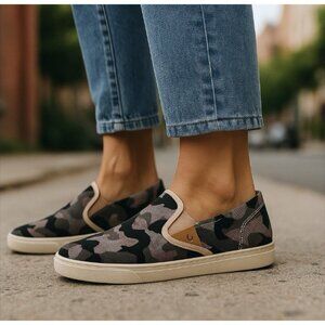 *OLUKAI Women's Pehuea Pa'i Slip-On Shoes Size 7 Camo Comfort Hawaiian Slipper